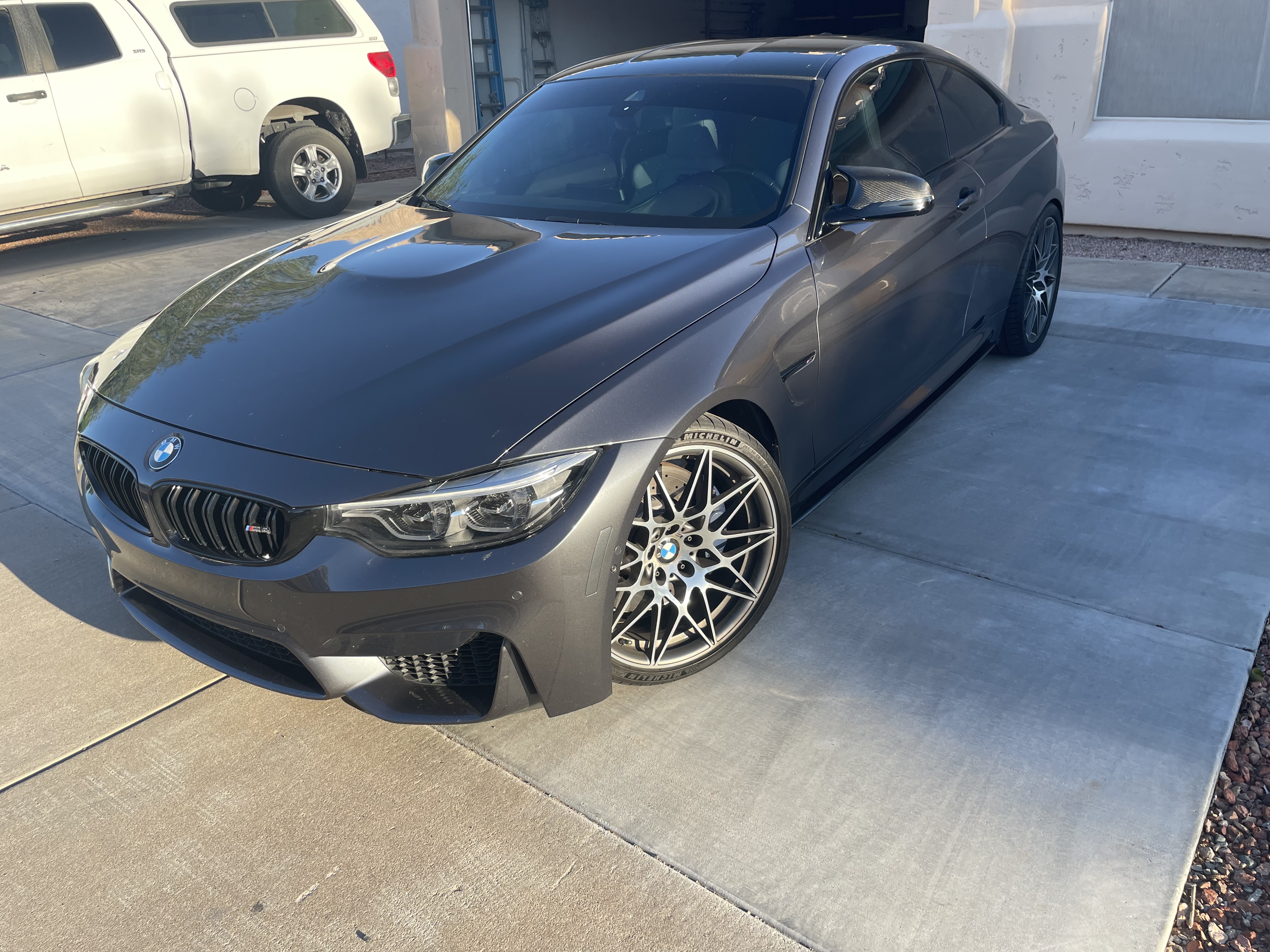 Used 2018 BMW M4 Coupe RWD image 1