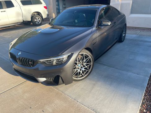 Used 2018 BMW M4 Coupe image 1