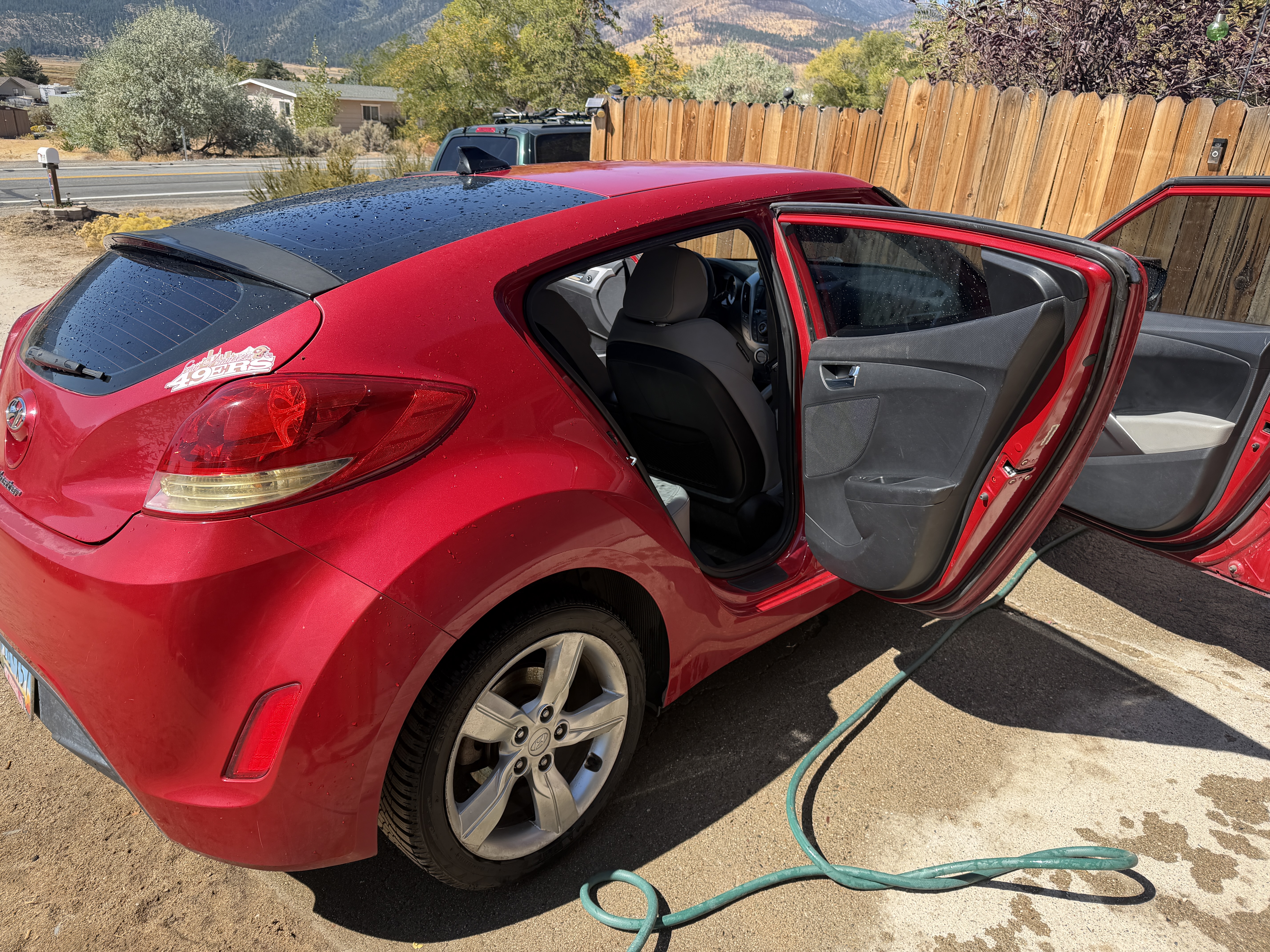 Used 2014 Hyundai Veloster FWD image 23