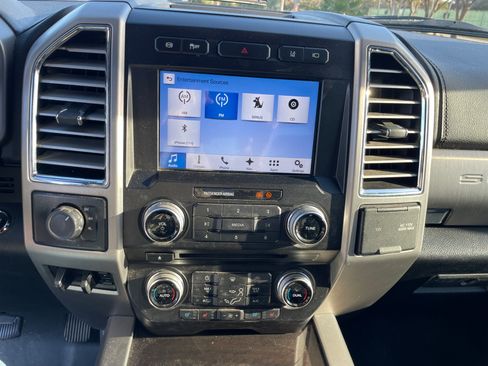 Used 2017 Ford F250 Platinum w/ Platinum Ultimate Package image 14