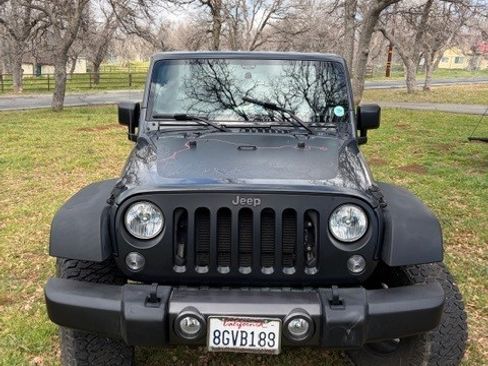 Used 2017 Jeep Wrangler Unlimited Sport image 8