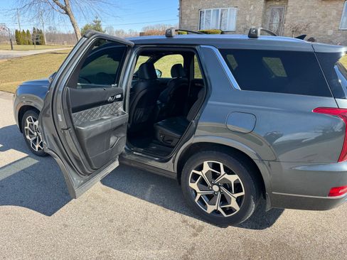 Used 2022 Hyundai Palisade Calligraphy image 11