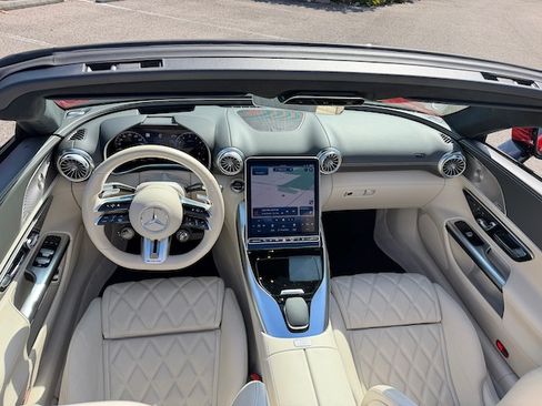 Used 2022 Mercedes-Benz SL 55 AMG 4MATIC image 9