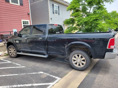 Used 2017 RAM 3500 Laramie Longhorn image 6