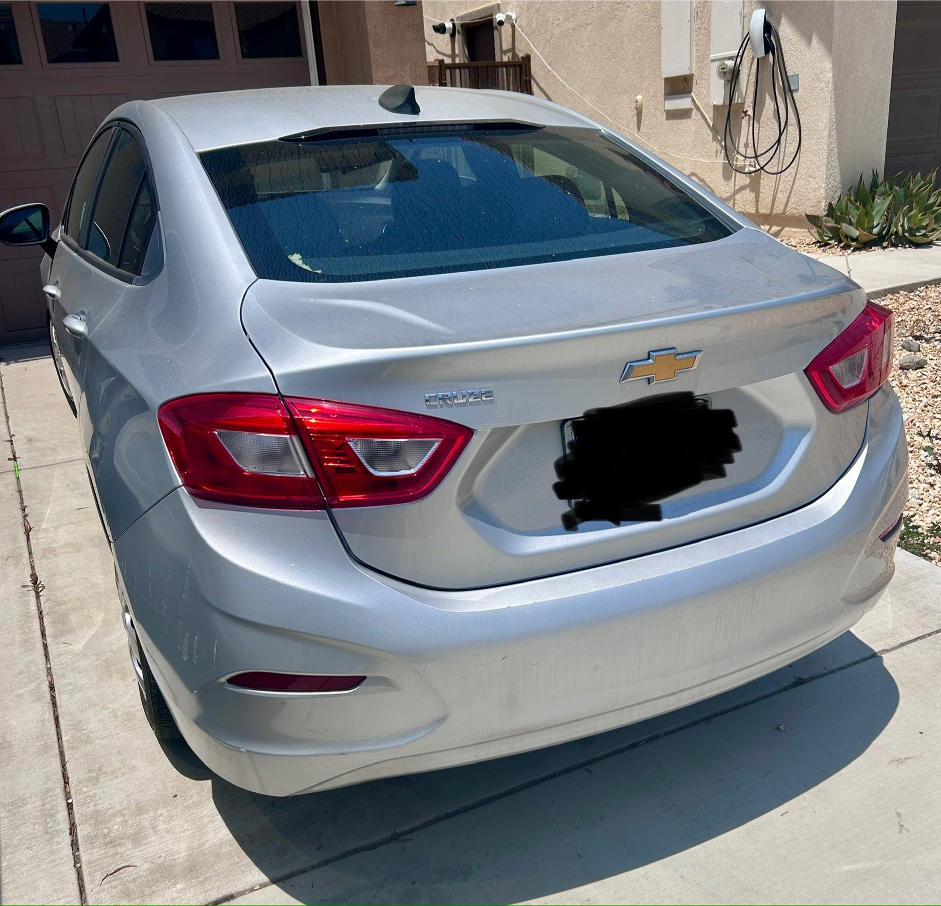 Used 2017 Chevrolet Cruze LS FWD image 5