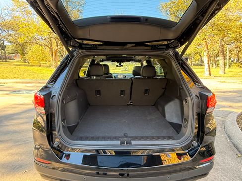 Used 2024 Chevrolet Equinox RS image 11