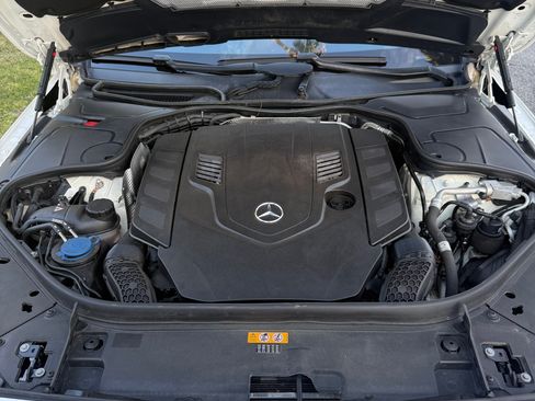 Used 2019 Mercedes-Benz S 560 Sedan image 24