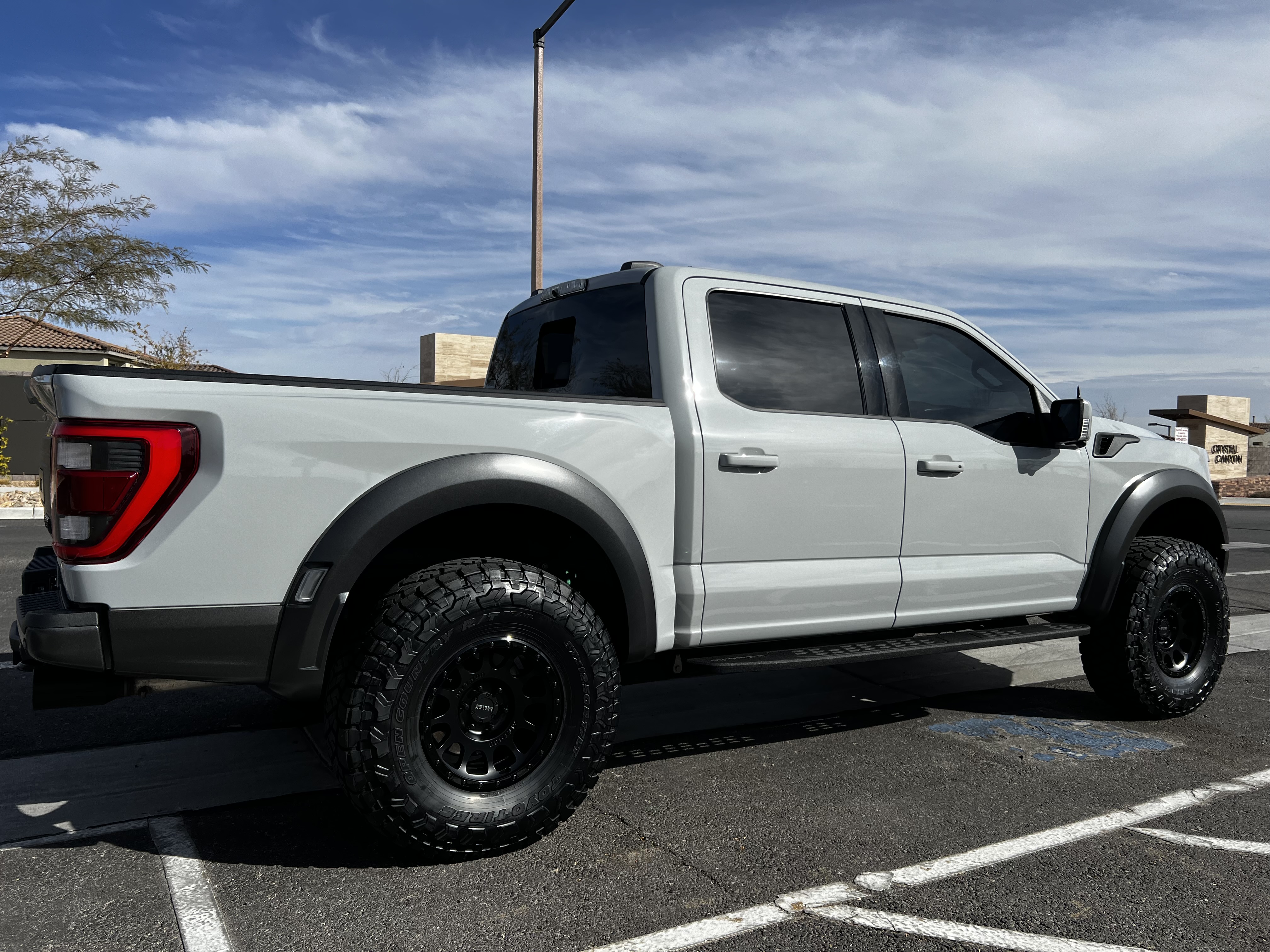 Used 2023 Ford F150 Raptor AWD/4WD image 2