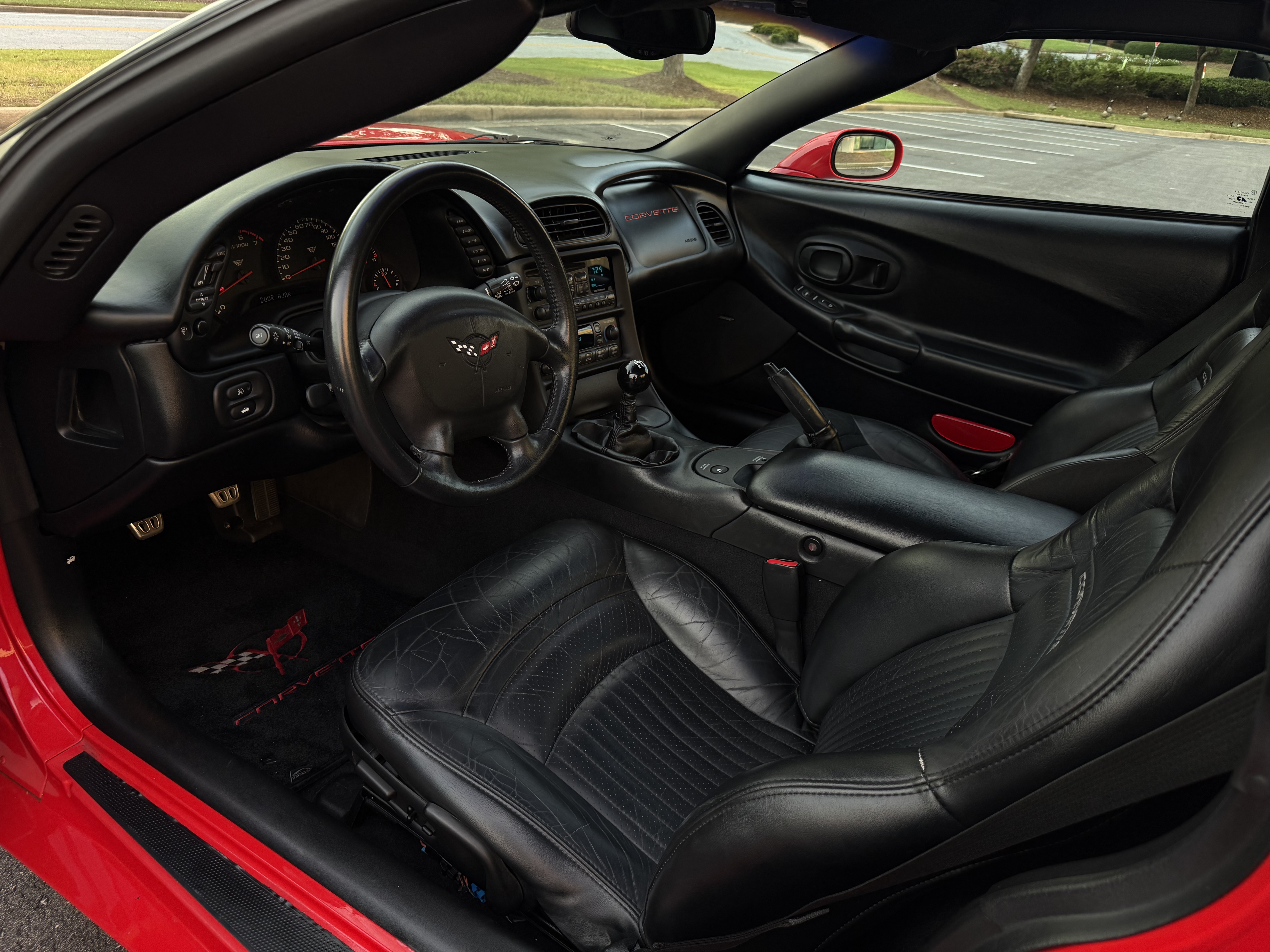 Used 2004 Chevrolet Corvette Coupe w/ Preferred Equipment Group RWD image 14