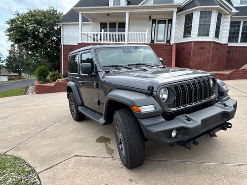 Used 2024 Jeep Wrangler Sport AWD/4WD image 1