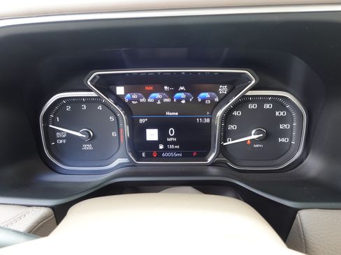 Used 2021 GMC Yukon Denali w/ Denali Ultimate Package AWD/4WD image 13