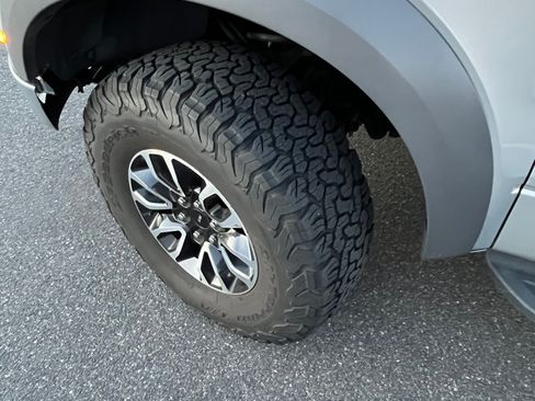 Used 2014 Ford F150 Raptor w/ Equipment Group 801A Luxury image 14