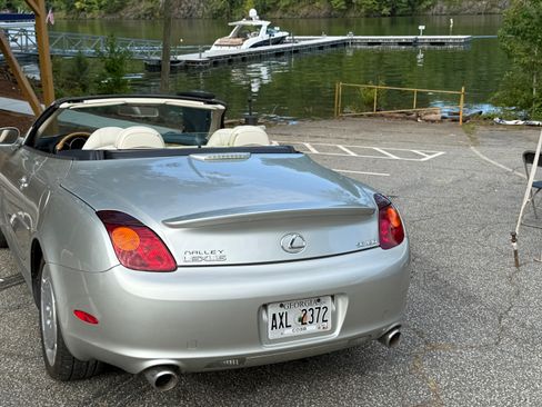 Used 2002 Lexus SC 430 Convertible RWD image 9