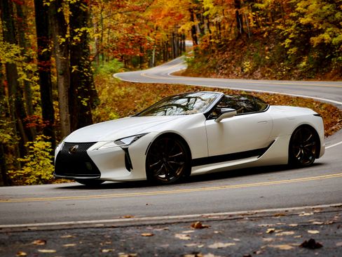 Used 2021 Lexus LC 500 Convertible w/ Touring Package RWD image 4
