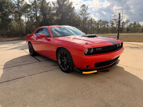 Used 2023 Dodge Challenger R/T Scat Pack w/ Plus Package image 15