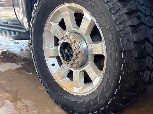 Used 2005 Ford Excursion XLT AWD/4WD image 9