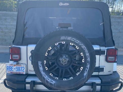 Used 2008 Jeep Wrangler Unlimited Sahara w/ Trailer Tow Group image 4