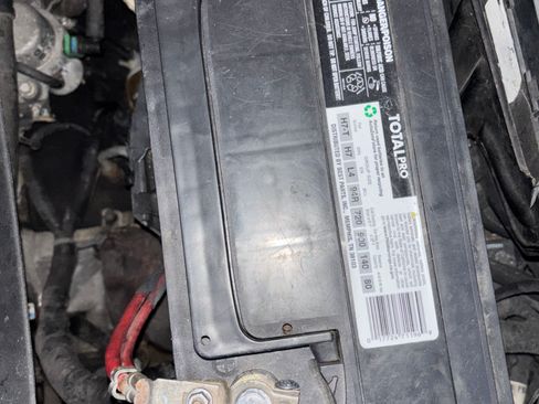 Used 2011 Chrysler Town & Country Touring w/ Security Group image 5