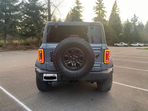 Used 2022 Ford Bronco Wildtrak image 9