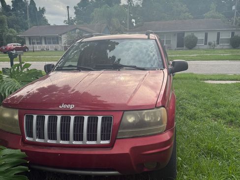 Used 2004 Jeep Grand Cherokee Laredo w/ Convenience Group AWD/4WD image 2