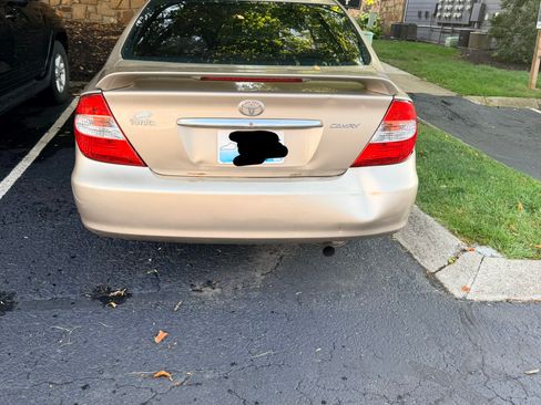 Used 2002 Toyota Camry LE FWD image 4