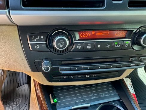 Used 2007 BMW X5 4.8i image 8