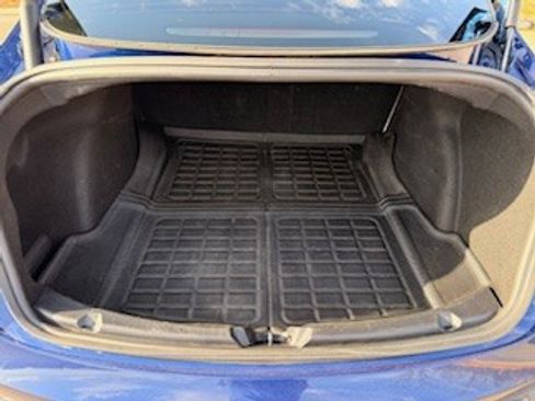 Used 2021 Tesla Model 3 Standard Range Plus image 11