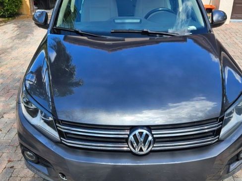 Used 2013 Volkswagen Tiguan SE image 6