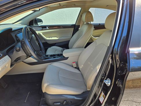 Used 2017 Hyundai Sonata Limited w/ Ultimate Package 04 image 10