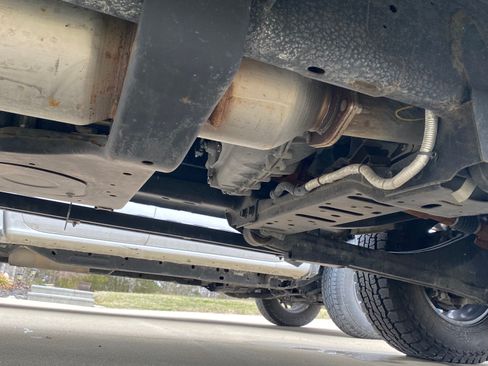 Used 2018 RAM 2500 Tradesman w/ Chrome Appearance Group image 21