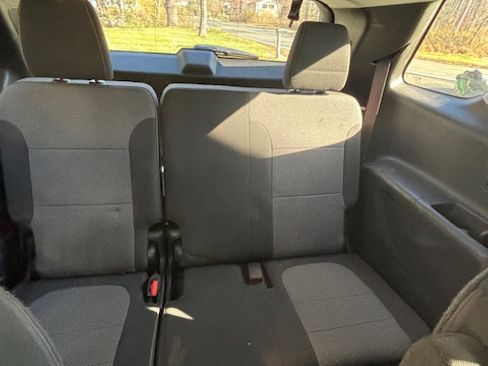 Used 2018 Chevrolet Traverse LT image 11