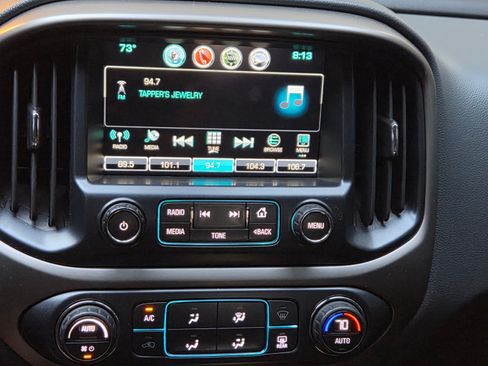 Used 2017 Chevrolet Colorado Z71 AWD/4WD image 13