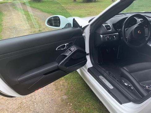 Used 2016 Porsche Boxster S RWD image 10