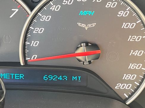 Used 2008 Chevrolet Corvette Convertible w/ Preferred Equipment Group image 13