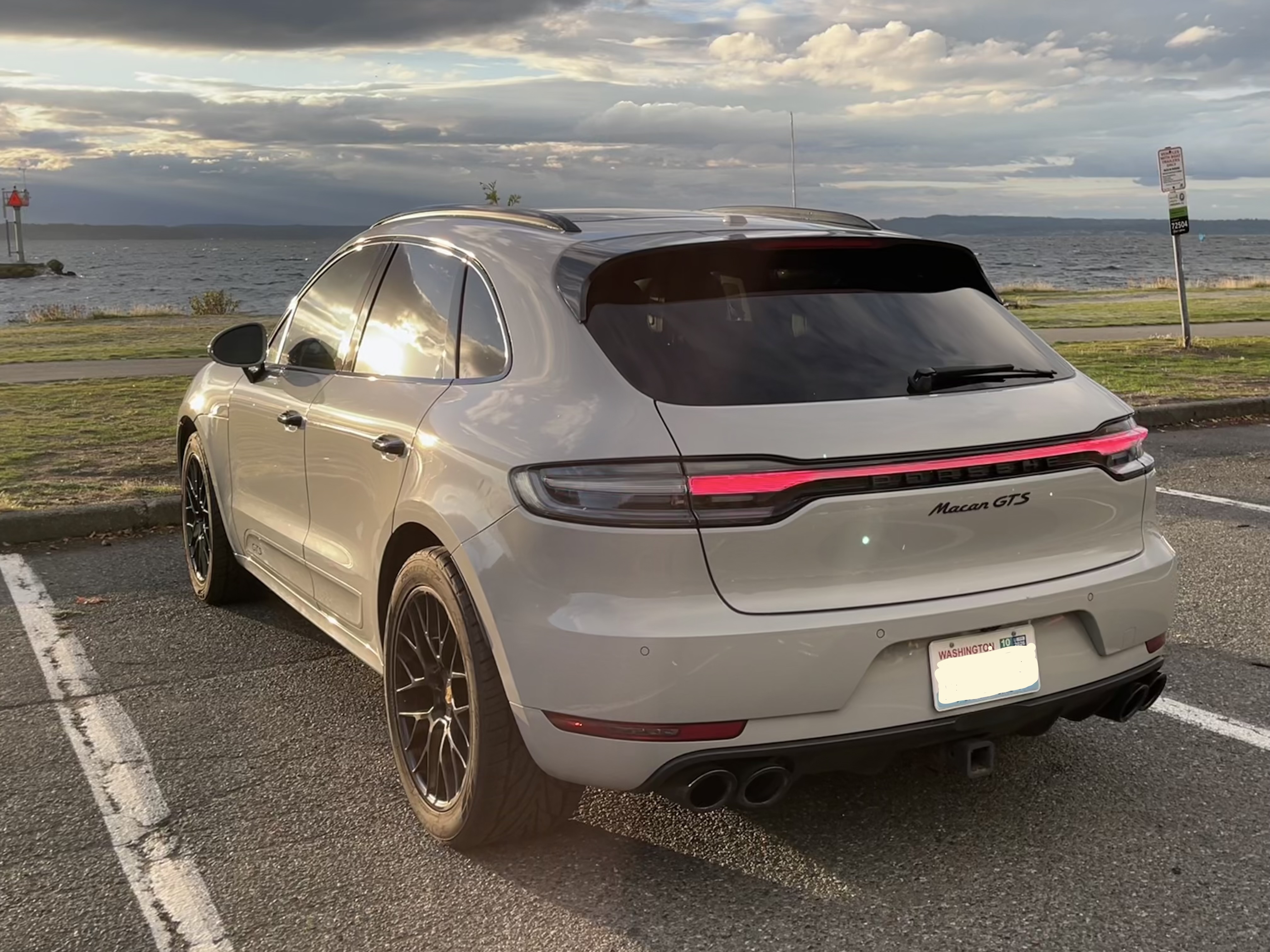 Used 2021 Porsche Macan GTS w/ Premium Package Plus (PF9) AWD/4WD image 8