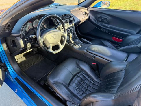 Used 1999 Chevrolet Corvette Coupe image 4