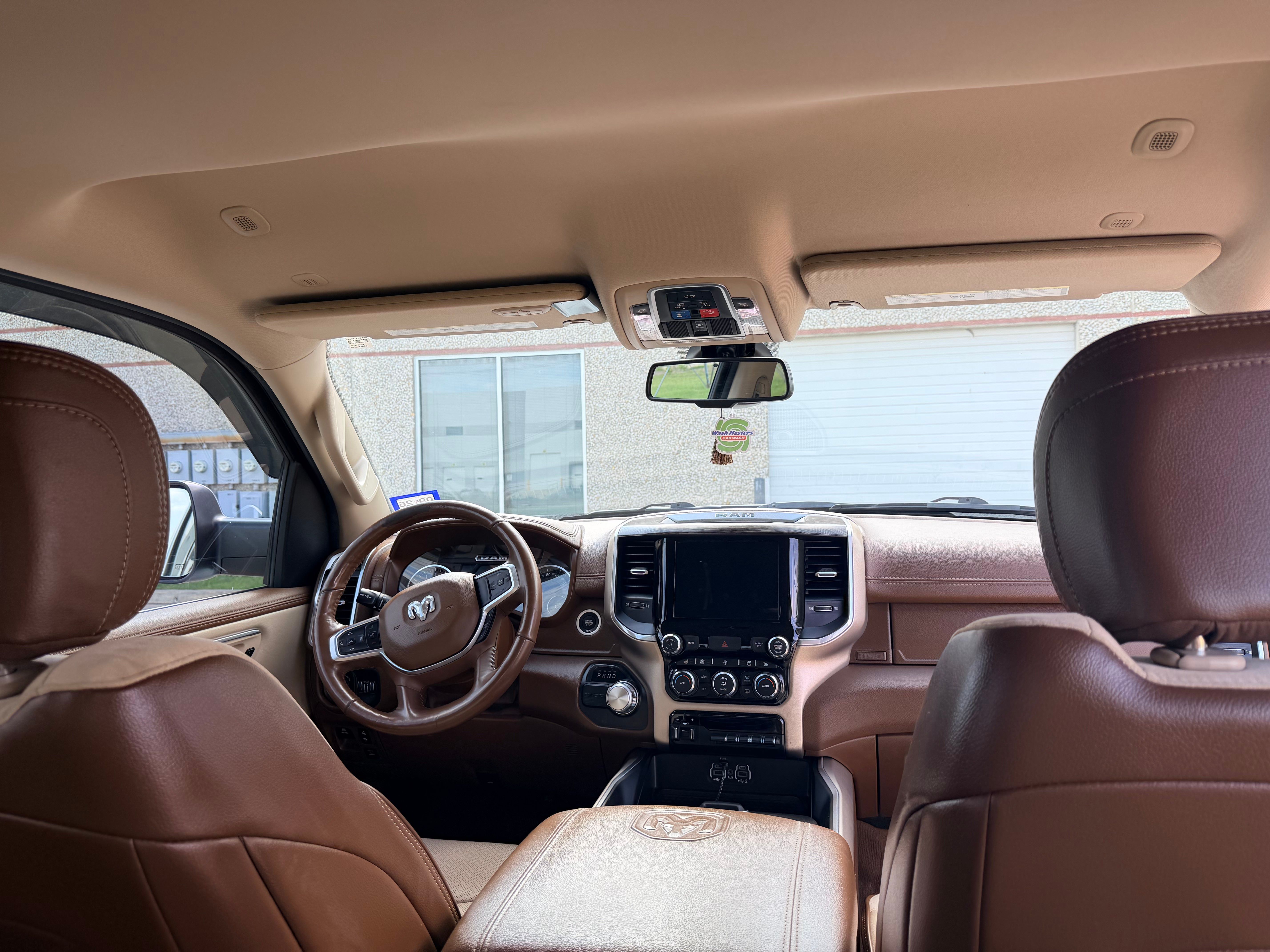 Used 2020 RAM 1500 Laramie RWD image 11