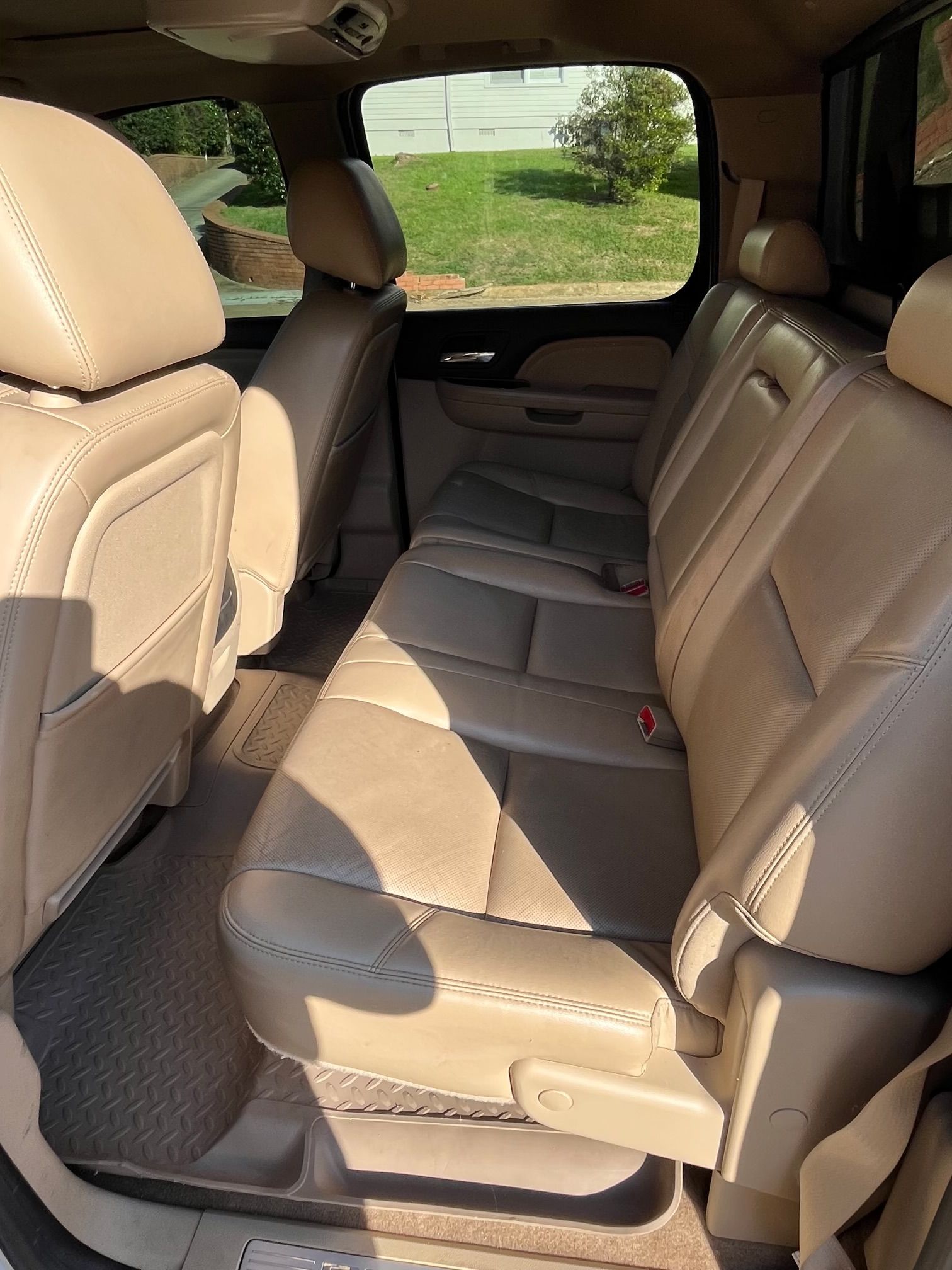 Used 2011 GMC Sierra 1500 Denali AWD/4WD image 4