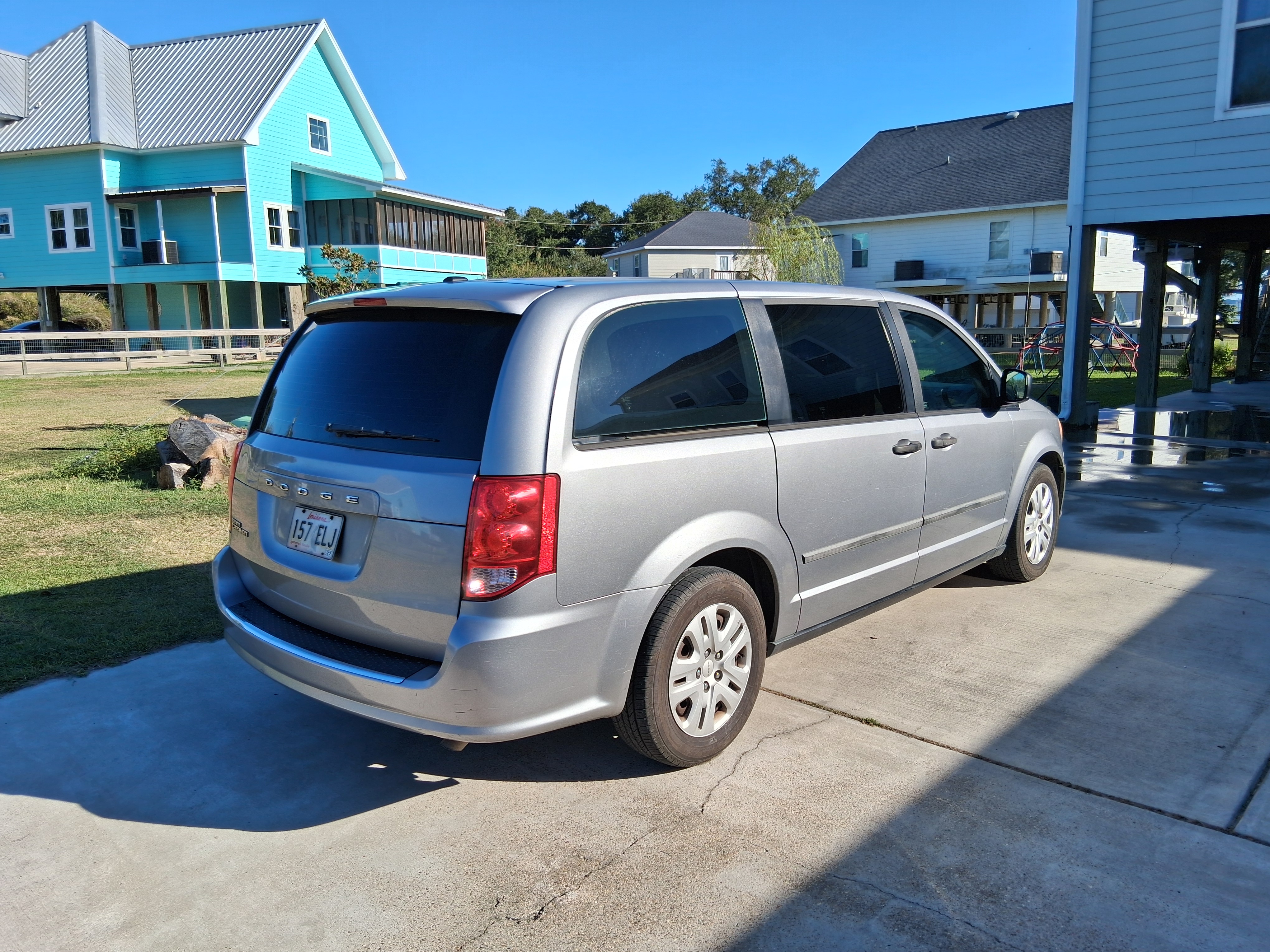 Used 2013 Dodge Grand Caravan American Value Package w/ UConnect Hands-Free Group FWD image 6