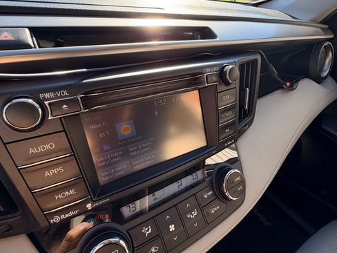 Used 2016 Toyota RAV4 XLE image 11