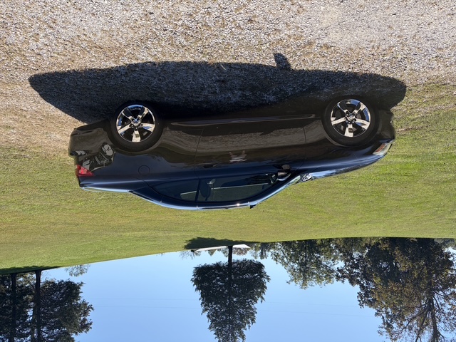 Used 2010 Lexus IS 350C RWD image 1