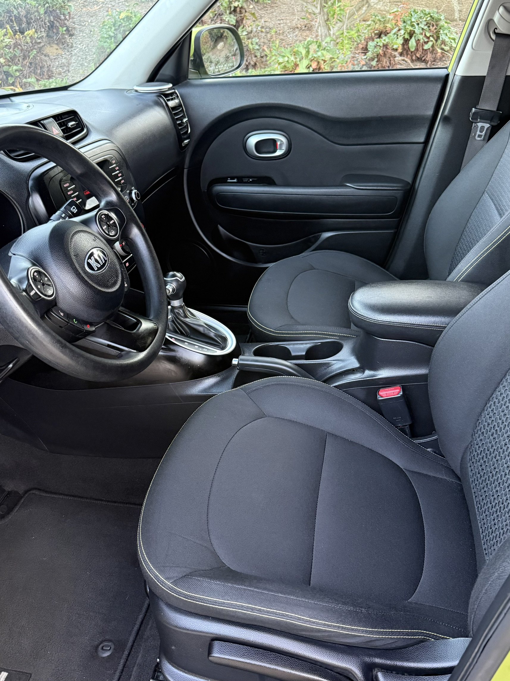 Used 2015 Kia Soul + FWD image 22