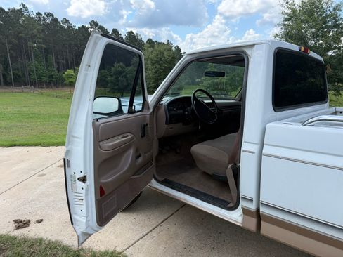 Used 1996 Ford F150 2WD Regular Cab image 10