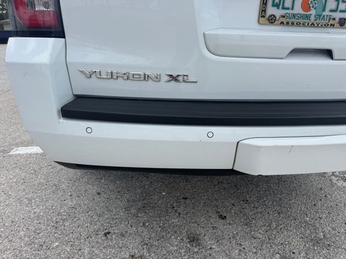 Used 2019 GMC Yukon XL SLT image 14