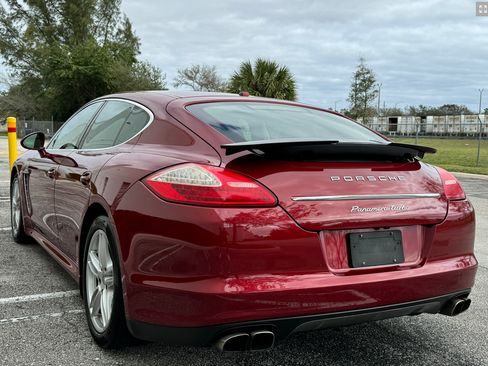 Used 2011 Porsche Panamera Turbo image 4