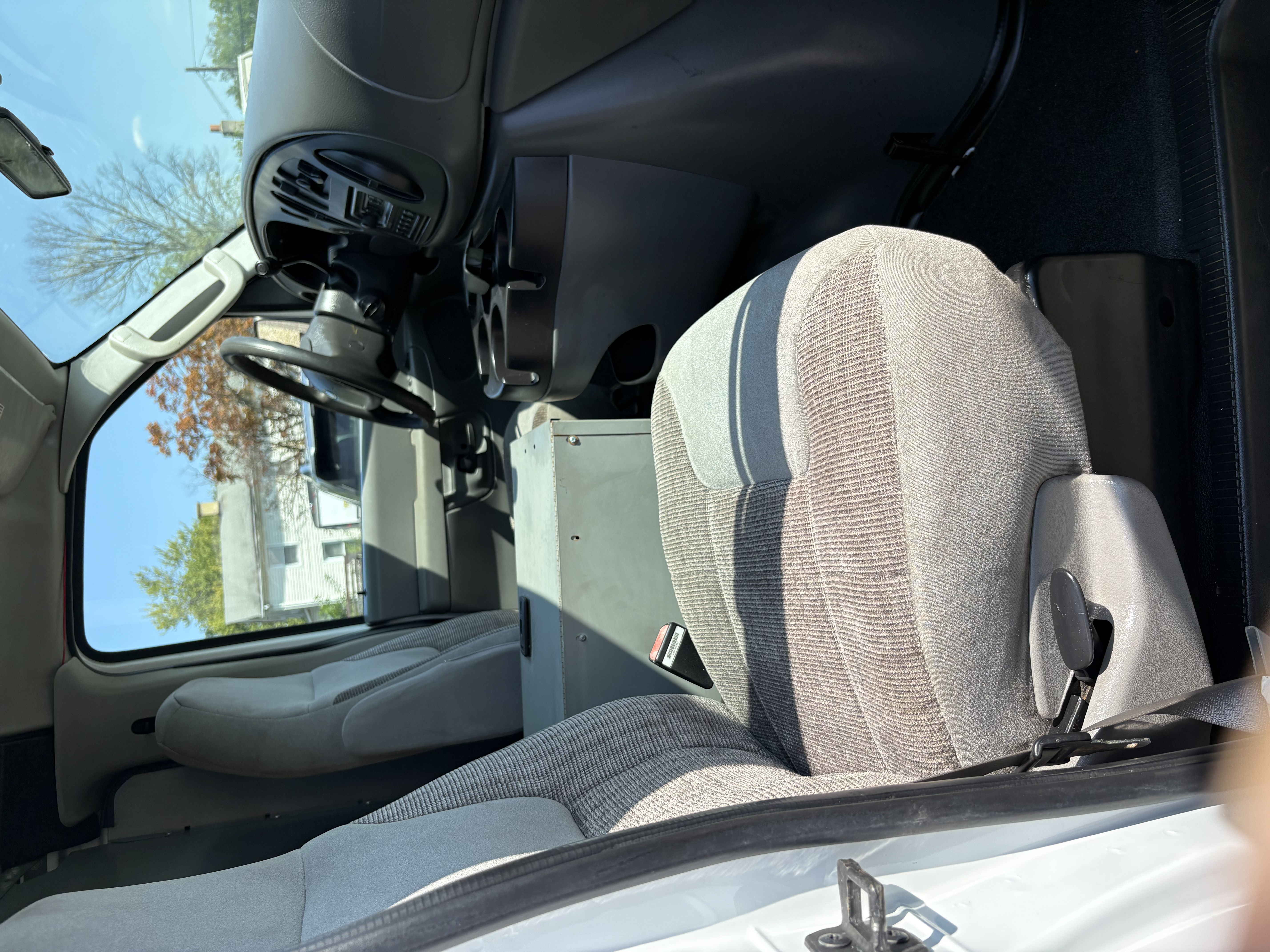 Used 2007 Ford E-250 and Econoline 250 RWD image 14