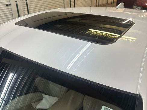 Used 2022 Honda Accord EX-L image 8