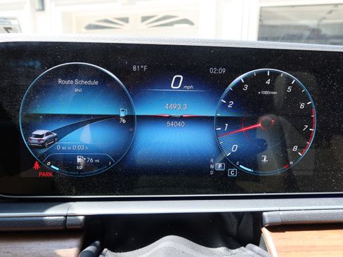 Used 2022 Mercedes-Benz GLE 350 4MATIC image 13