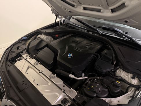 Used 2019 BMW 330i Sedan image 16