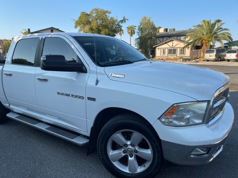 Used 2012 RAM 1500 Big Horn w/ Luxury Group AWD/4WD image 2
